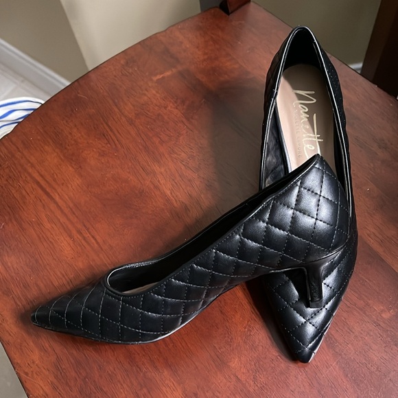 Nanette Lepore Harina heels - Picture 2 of 5